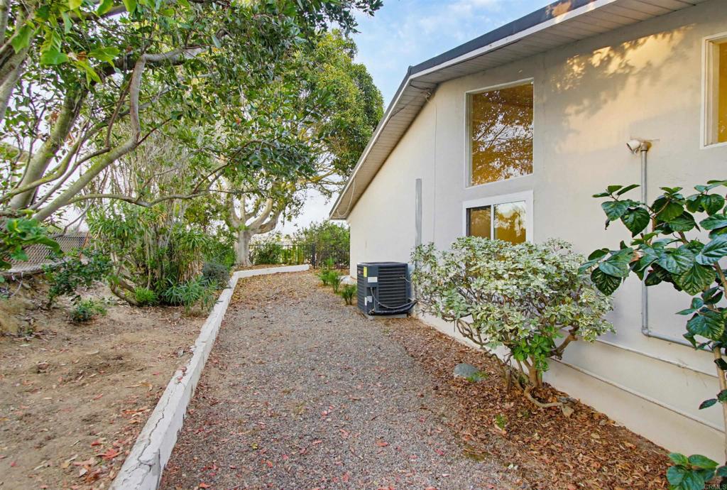 5605 Soledad Mountain Rd Property Photo 39