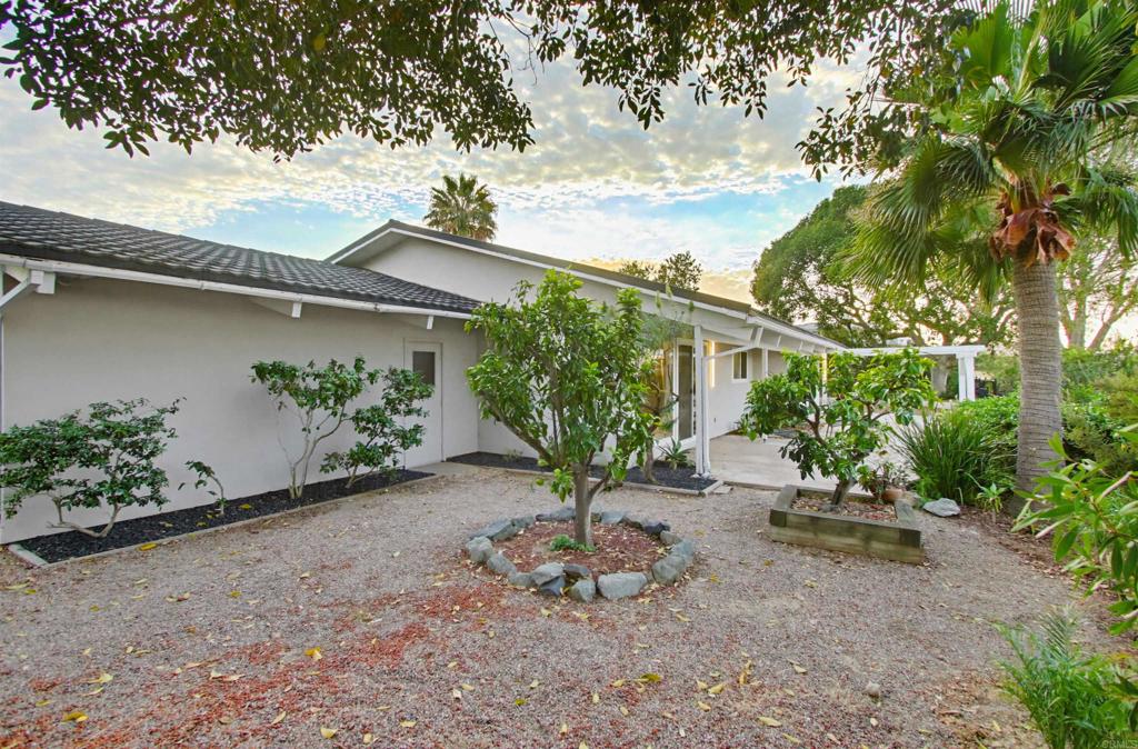 5605 Soledad Mountain Rd Property Photo 42