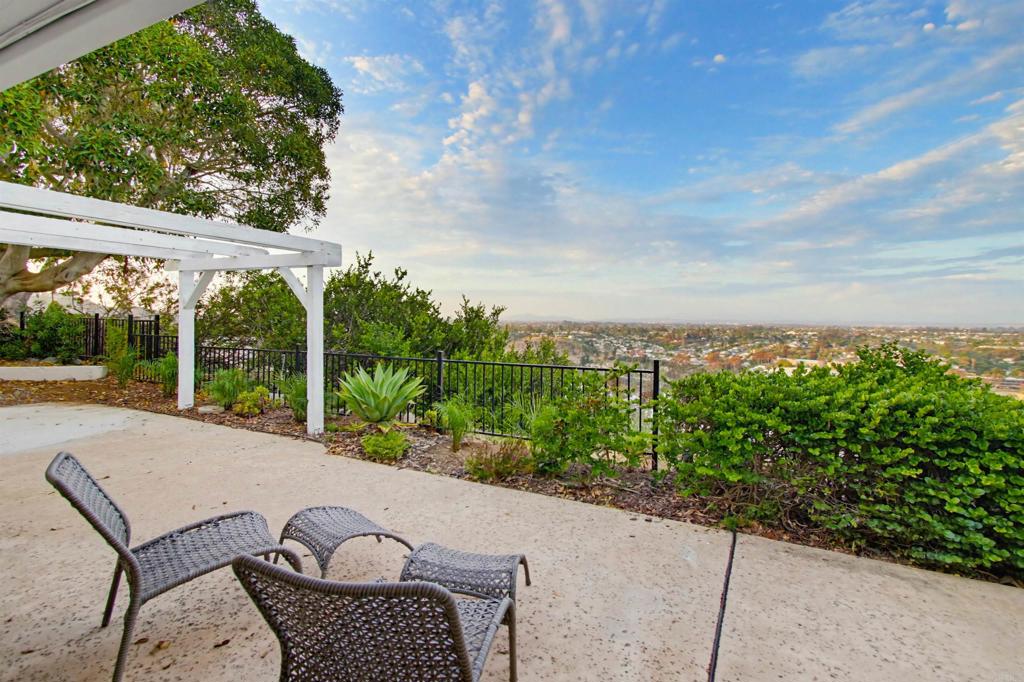5605 Soledad Mountain Rd Property Photo 44