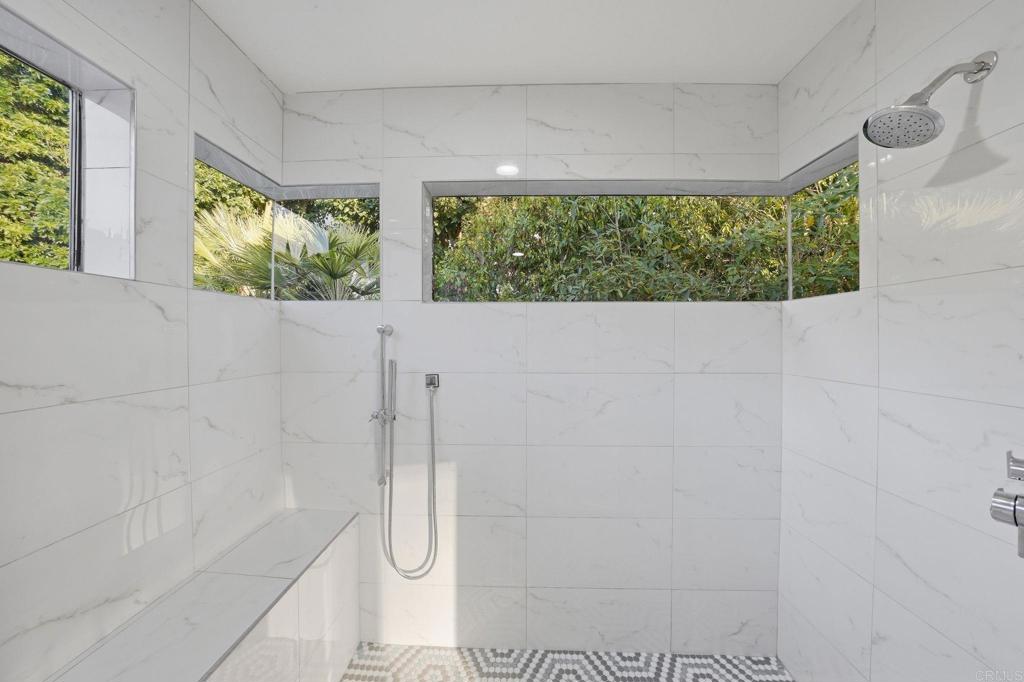 6105 Avenida Chamnez Property Photo 30