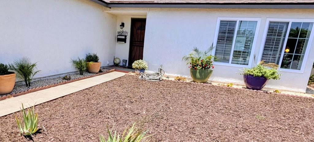 8748 Longwood Street Property Photo 6