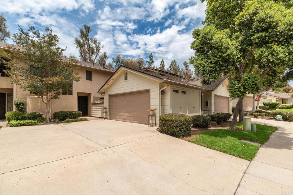 10487 Crosscreek Property Photo 2