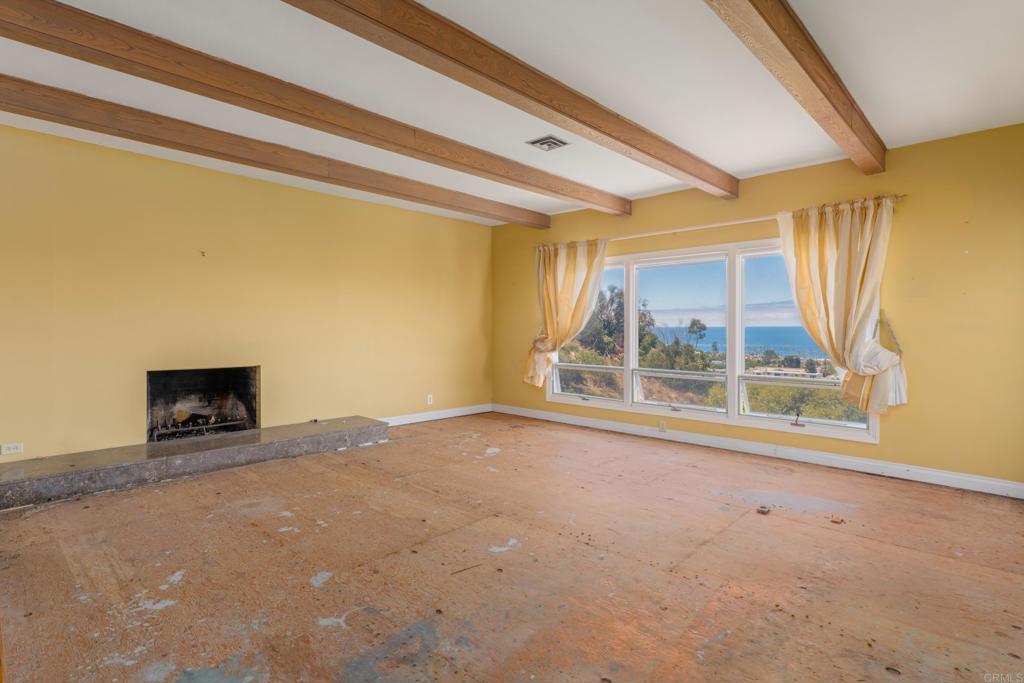 6530 Manana Place Property Photo 3