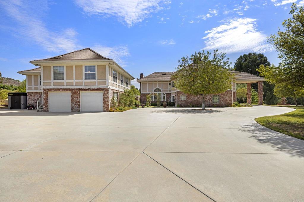 36910 Pauba Rd Property Photo 10