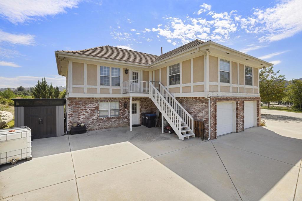 36910 Pauba Rd Property Photo 12