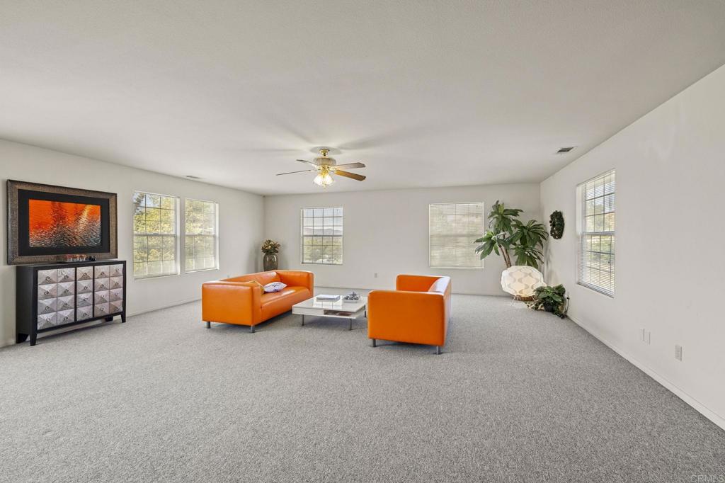 36910 Pauba Rd Property Photo 16