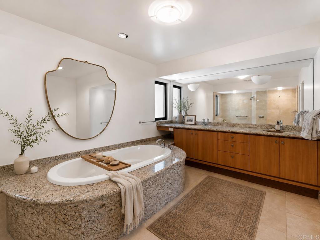 17517 El Vuelo Property Photo 14