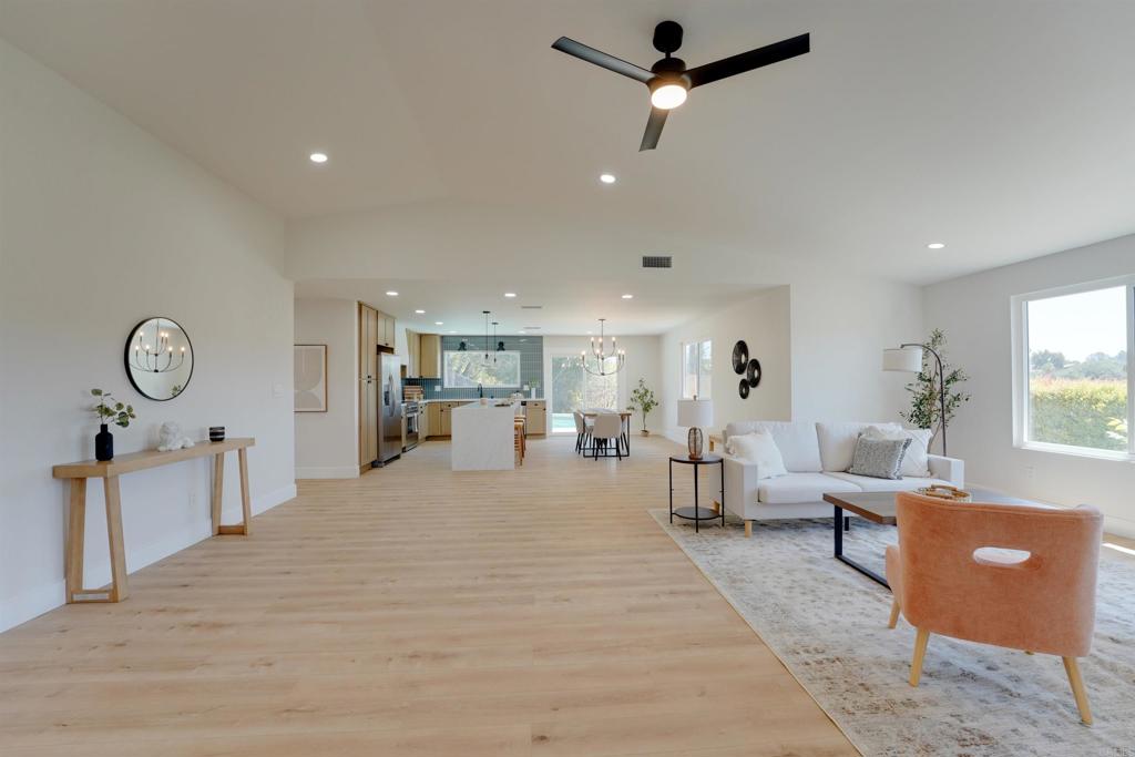 10236 Lake Meadow Lane Property Photo 8