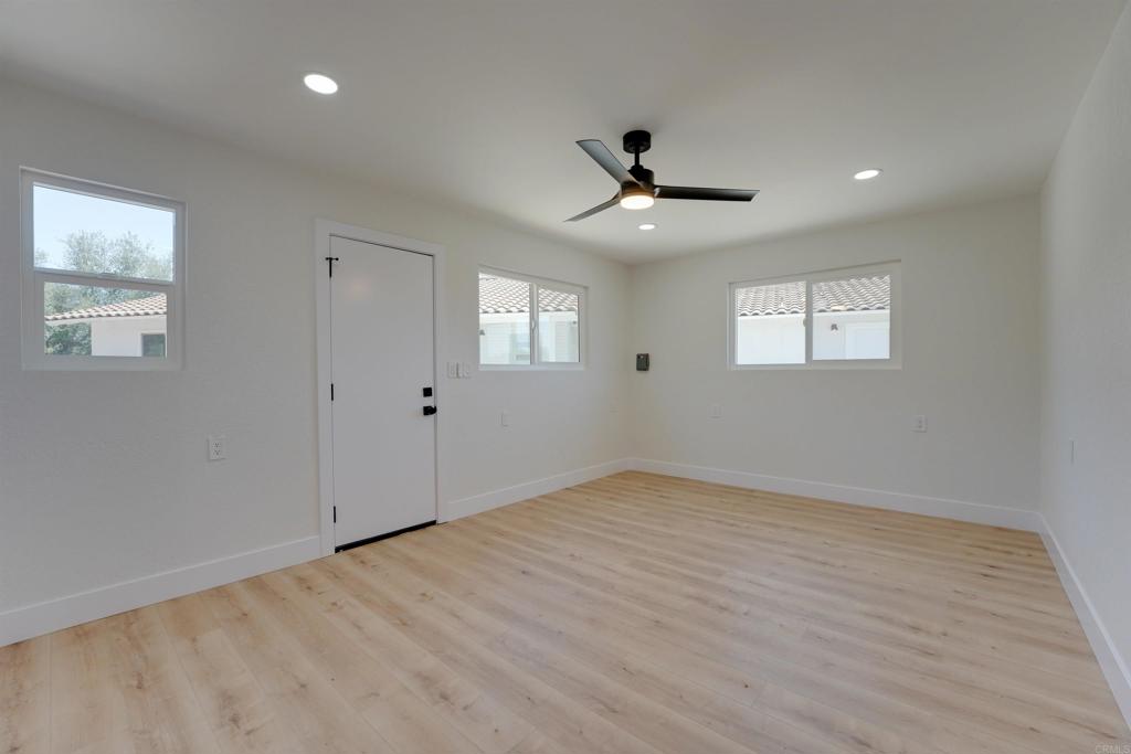 10236 Lake Meadow Lane Property Photo 33