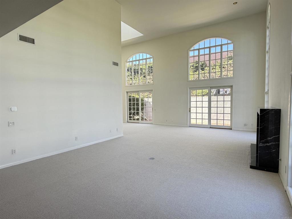 7490 Via De Fortuna Property Photo 6