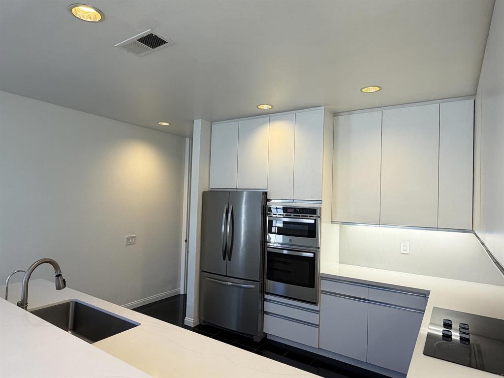 7490 Via De Fortuna Property Photo 8