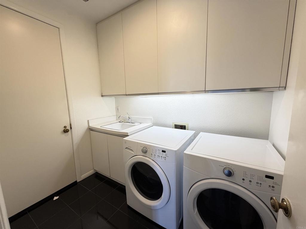 7490 Via De Fortuna Property Photo 24