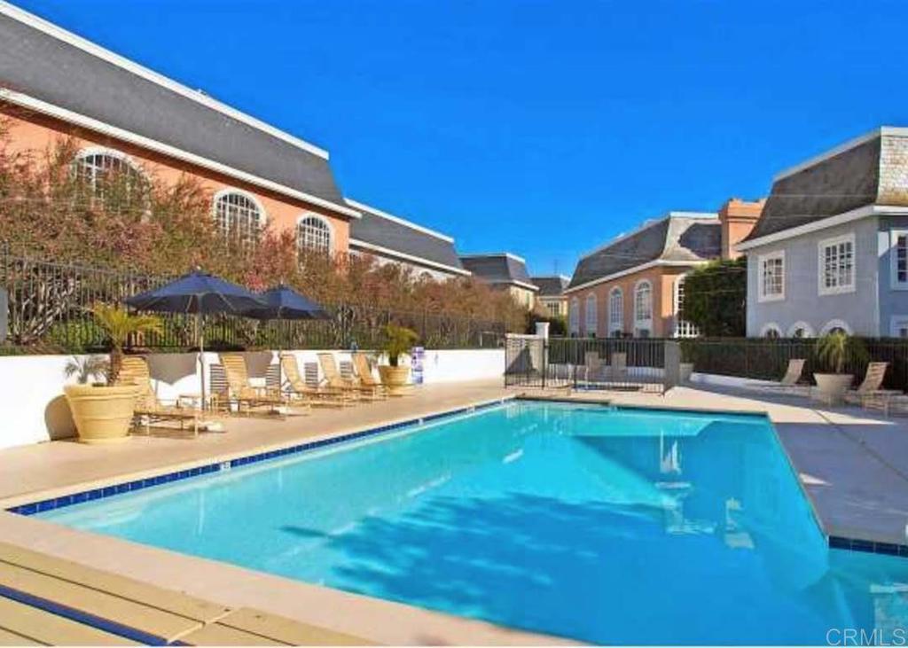 7490 Via De Fortuna Property Photo 32