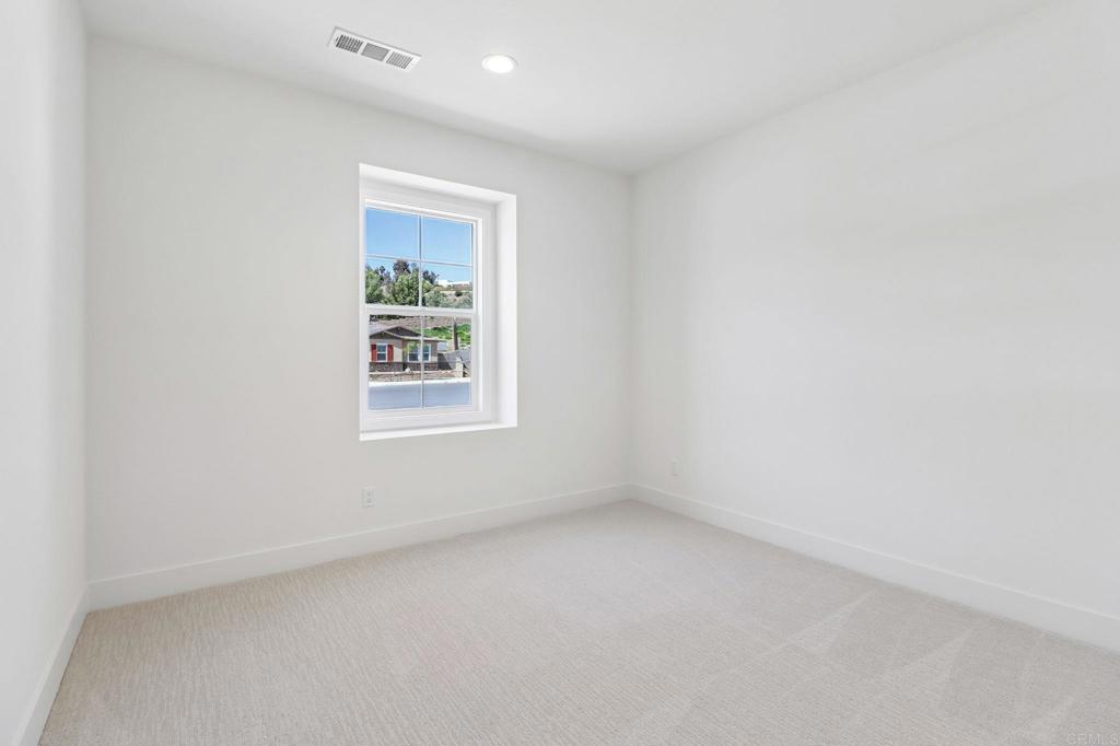 3147 Smith Place Property Photo 25
