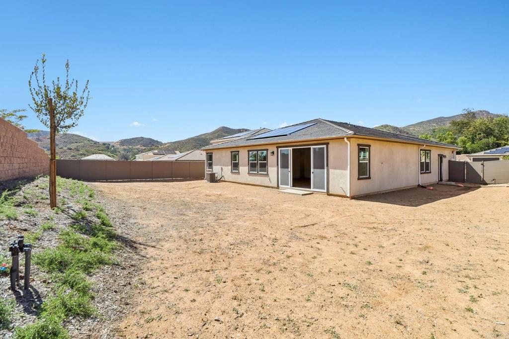 3147 Smith Place Property Photo 37