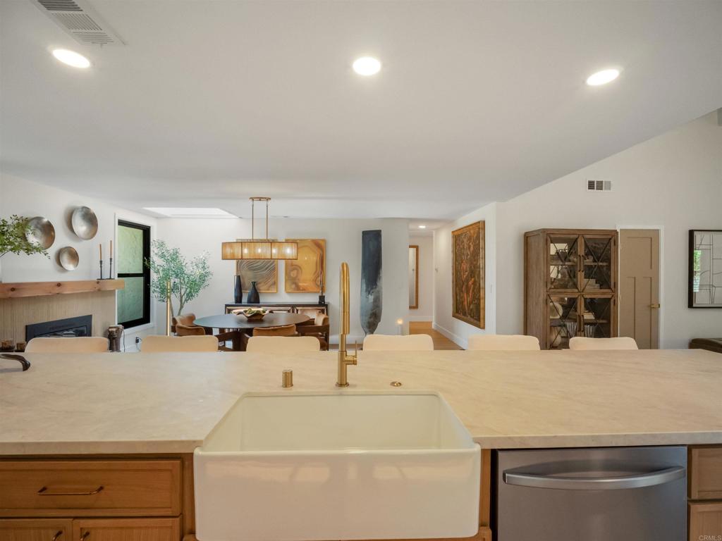 3985 Syme Drive Property Photo 24