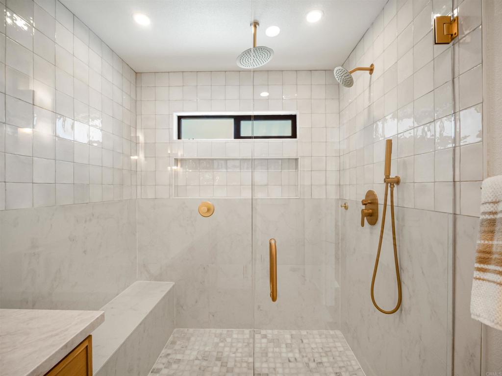 3985 Syme Drive Property Photo 40