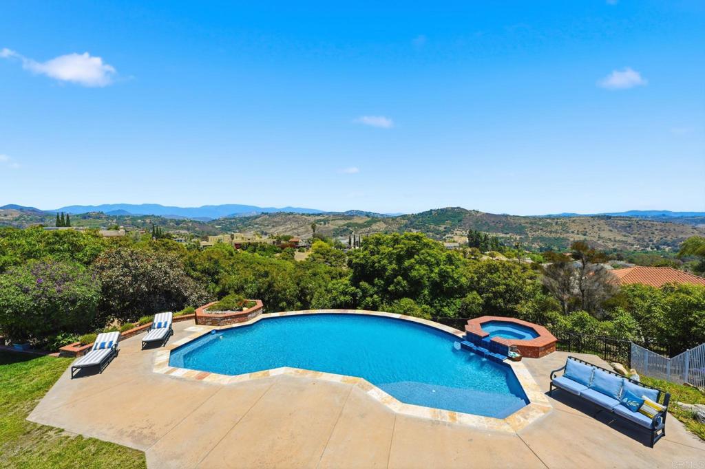 2292 Dos Lomas Property Photo 13