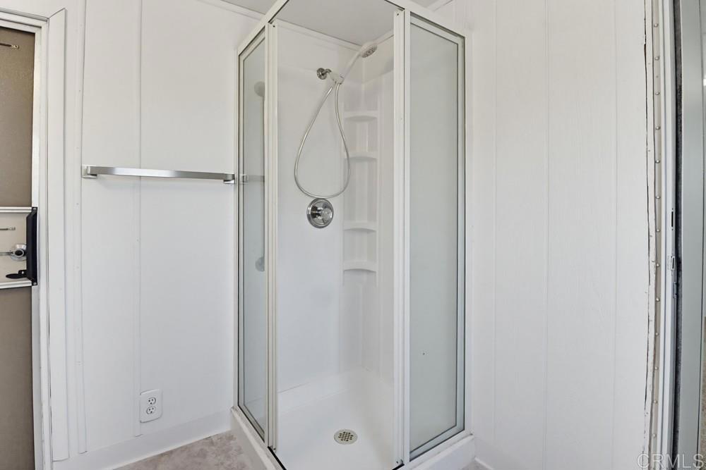 1285 E Washington Space 102 Property Photo 11