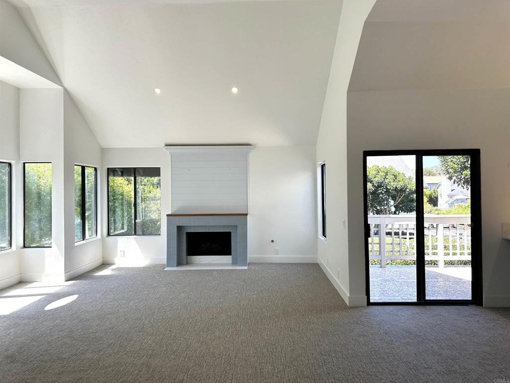 542 Via De La Valle J Property Photo 2
