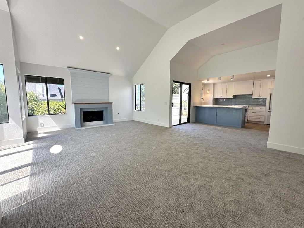 542 Via De La Valle J Property Photo 4