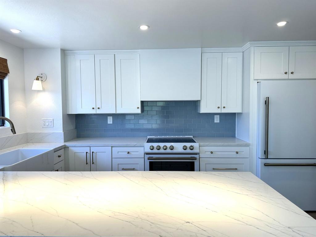 542 Via De La Valle J Property Photo 9