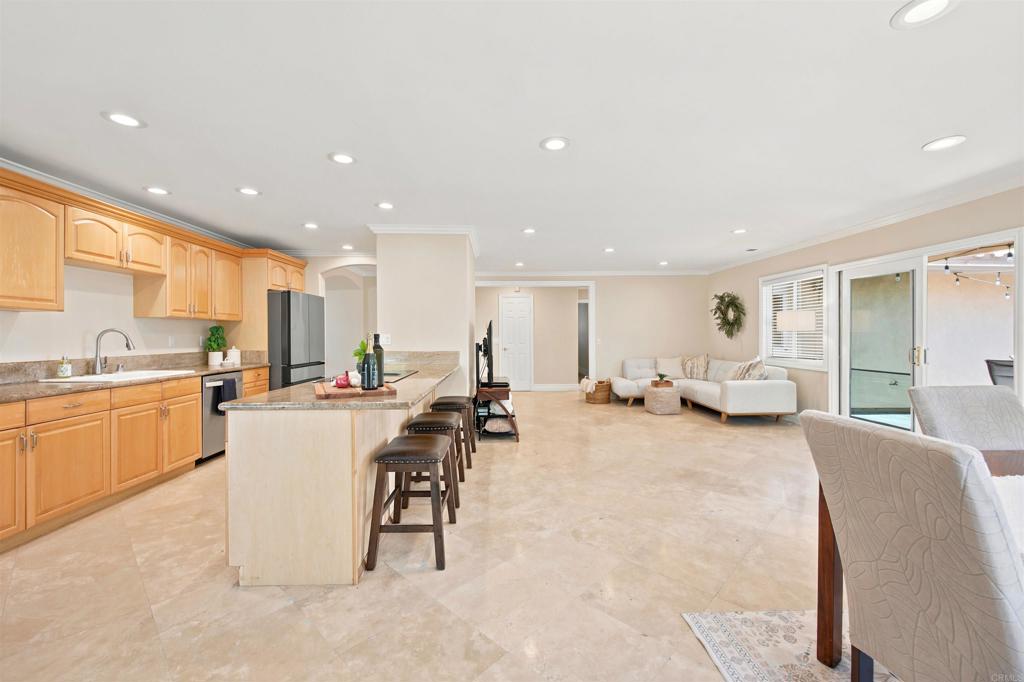 7738 Madrilena Way Property Photo 12