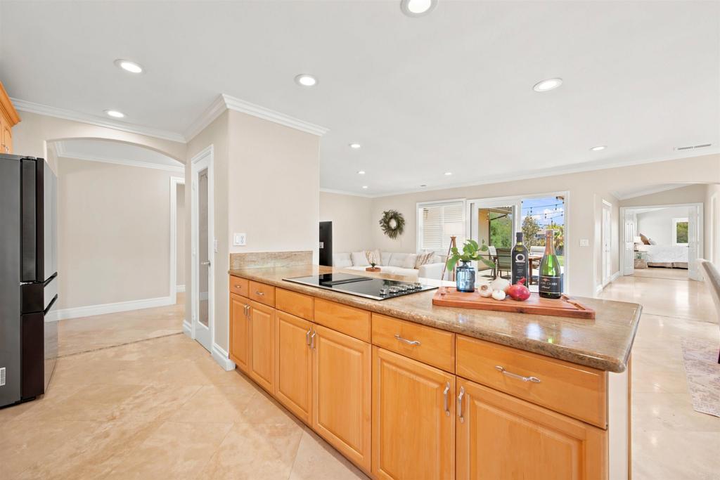 7738 Madrilena Way Property Photo 15