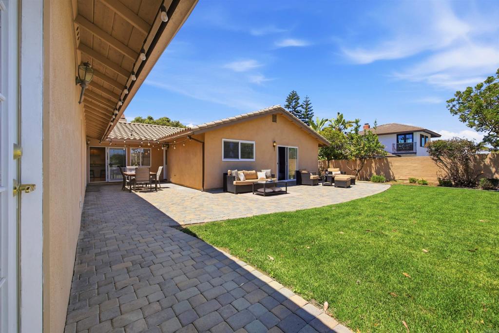 7738 Madrilena Way Property Photo 43