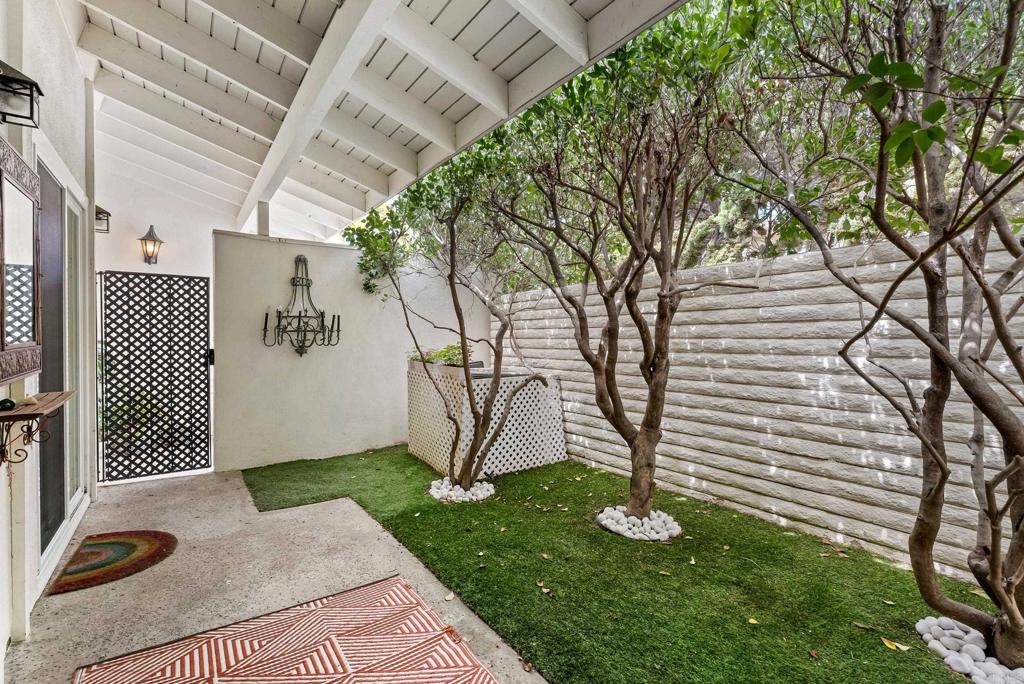 7063 Estrella De Mar Road Property Photo 6
