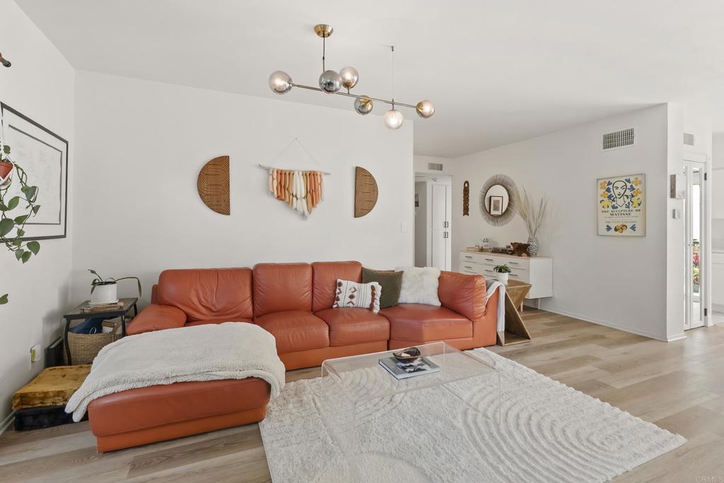 7063 Estrella De Mar Road Property Photo 13