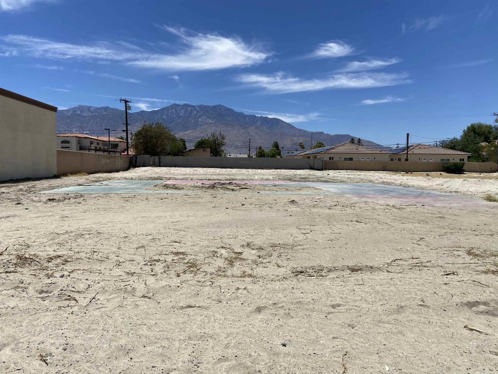 32201 Date Palm Drive Property Photo 1
