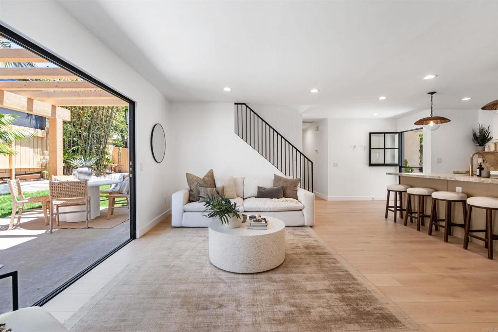 1806 Stewart Street Property Photo 4