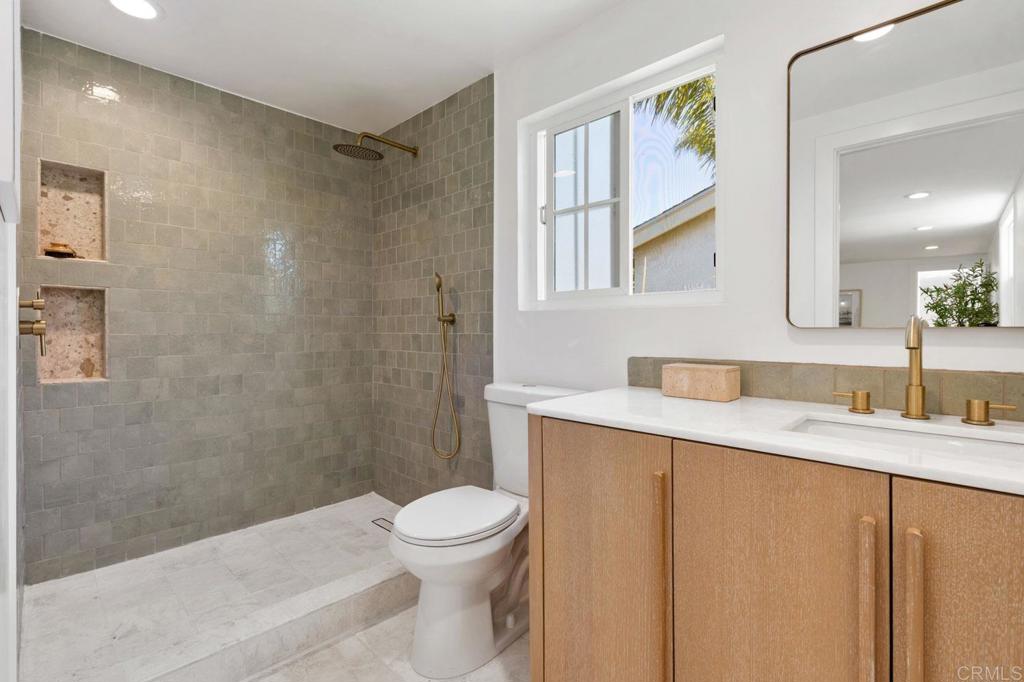1806 Stewart Street Property Photo 30