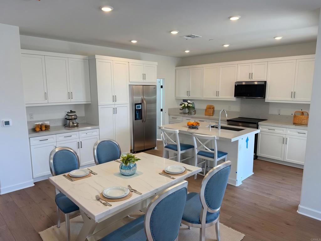 352 Summer Breeze Property Photo 1