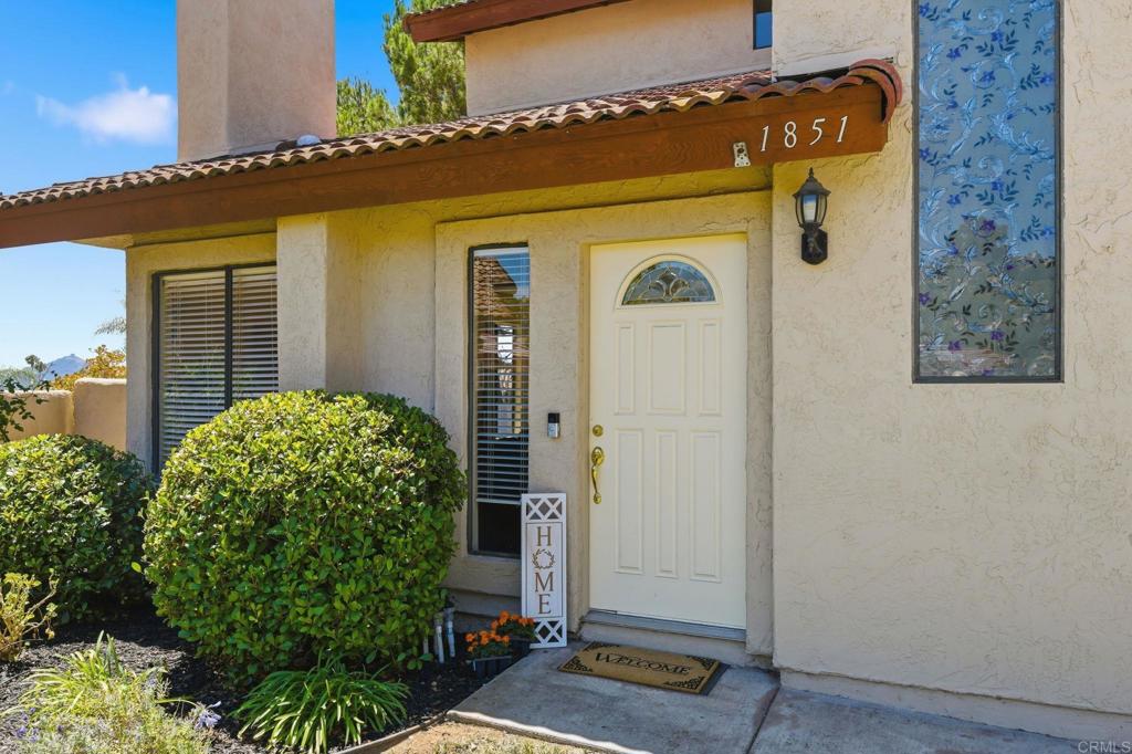 1851 Normandy Glen Property Photo 4