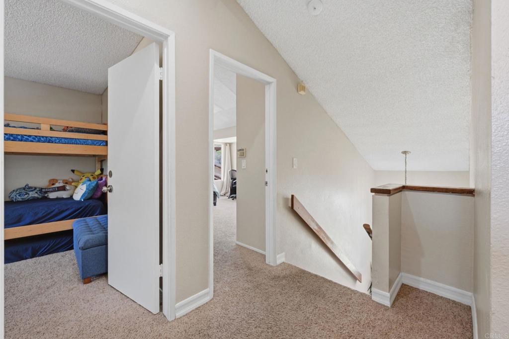 1851 Normandy Glen Property Photo 20