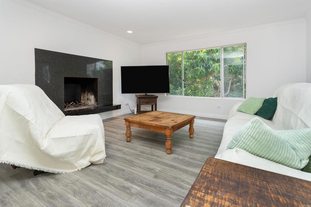 1228 Tower Drive Property Photo 4