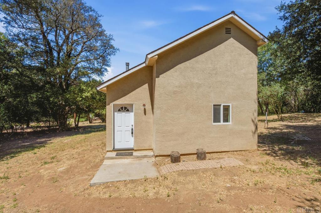 17357 Iron Springs Road Property Photo 9
