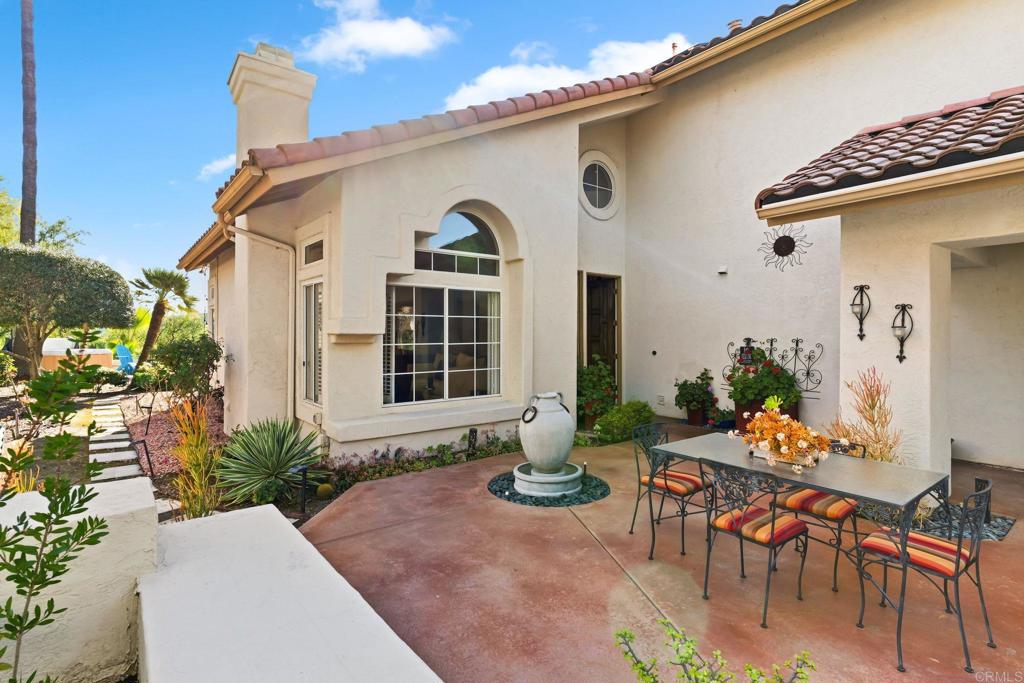 2763 Canyon Oak Place Property Photo 4