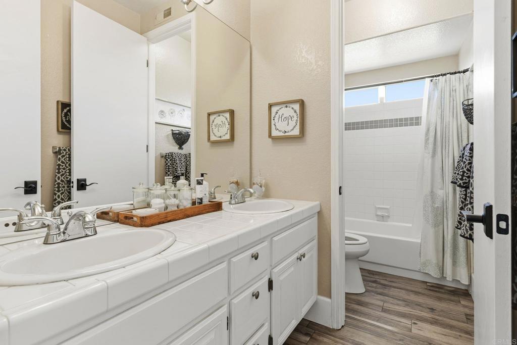 2763 Canyon Oak Place Property Photo 32