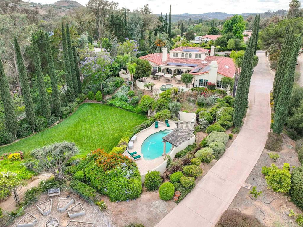 7263 Via Mariposa Sur Property Photo 5