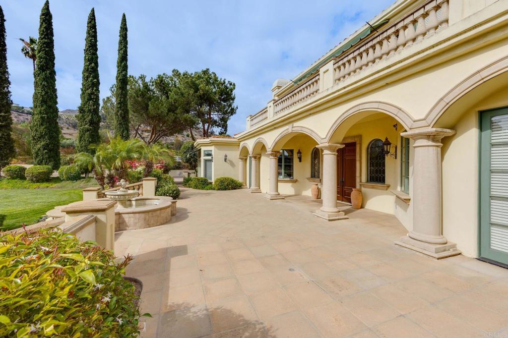 7263 Via Mariposa Sur Property Photo 6