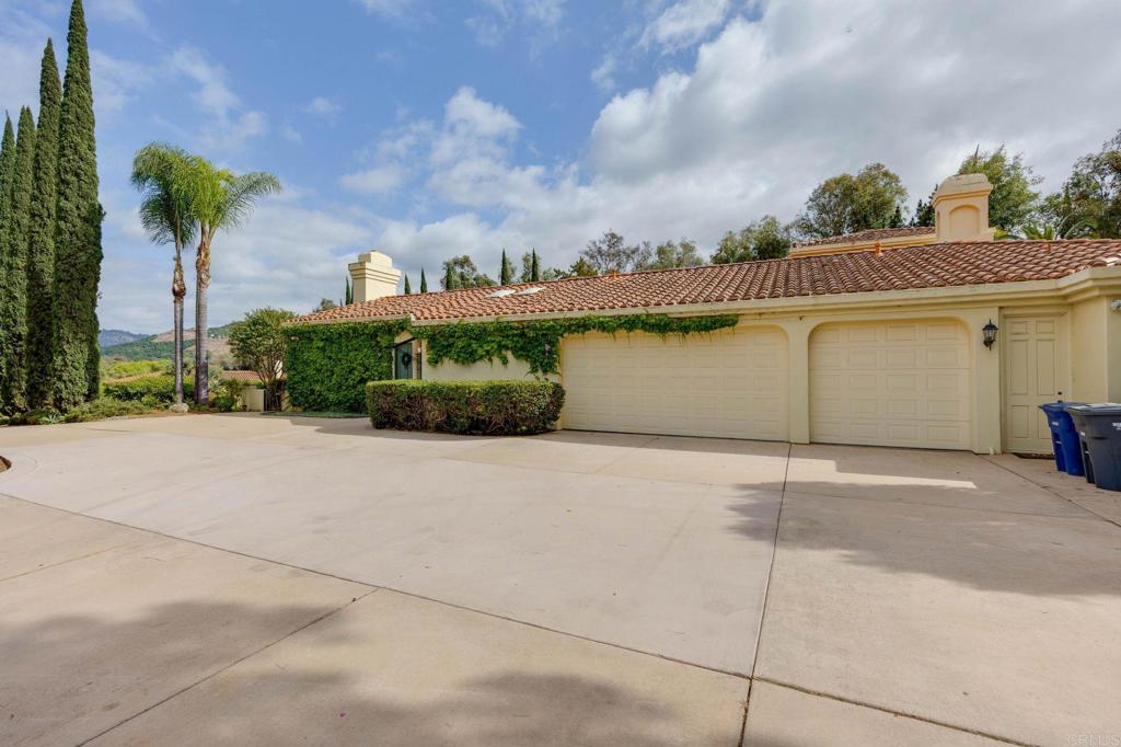 7263 Via Mariposa Sur Property Photo 7