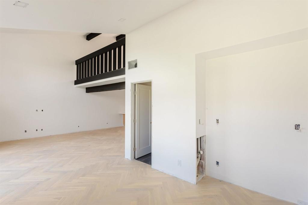 2510 Navarra Drive 524 Property Photo 12