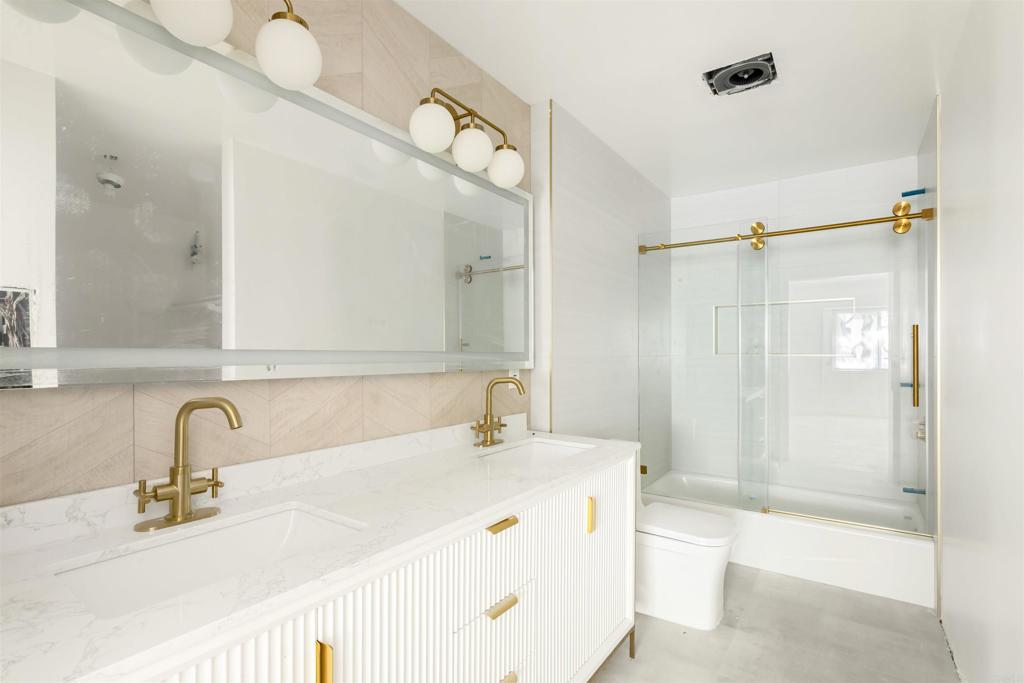 2510 Navarra Drive 524 Property Photo 17