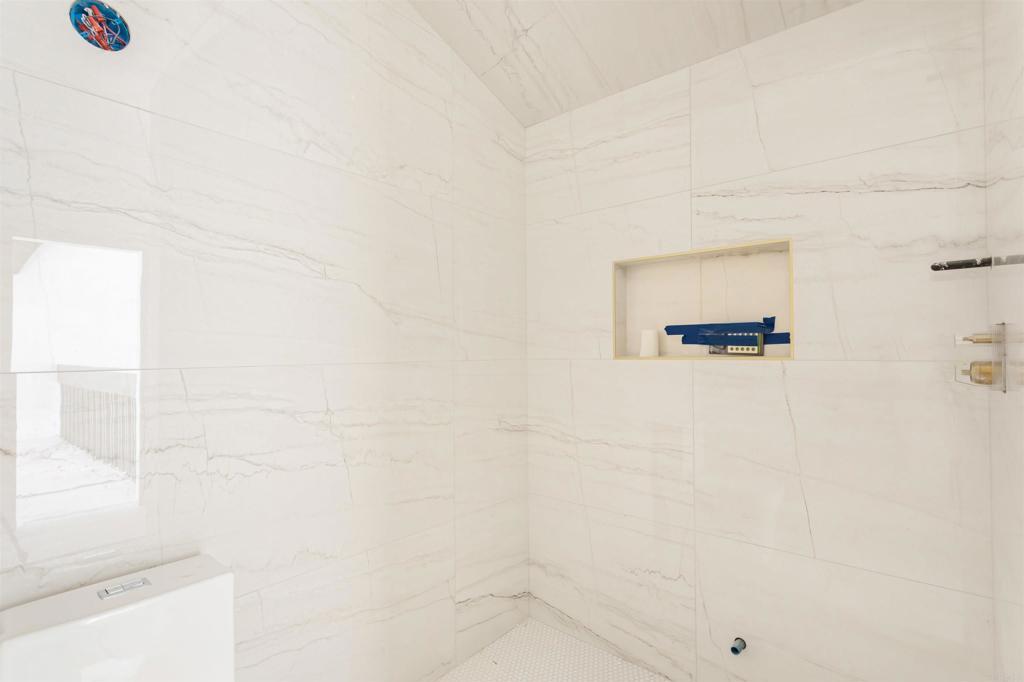 2510 Navarra Drive 524 Property Photo 22