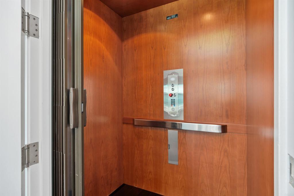 2500 6th Avenue Penthouse 3 Property Photo 13