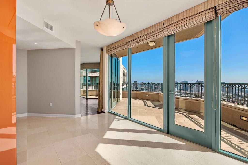 2500 6th Avenue Penthouse 3 Property Photo 18