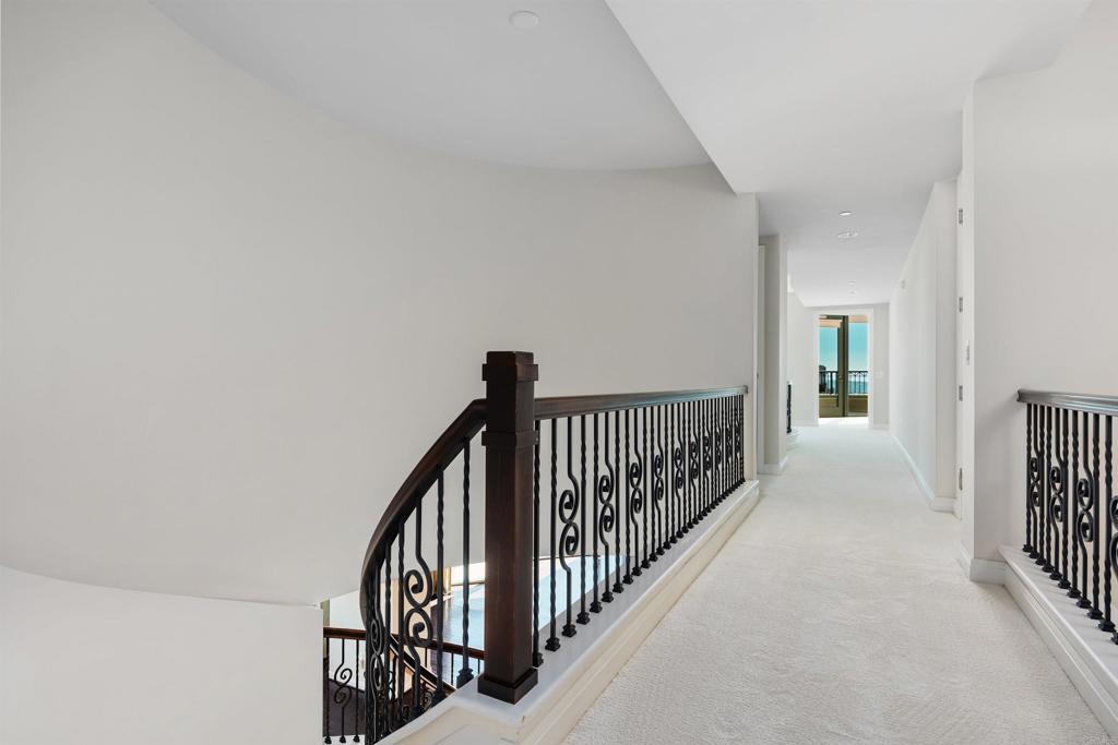 2500 6th Avenue Penthouse 3 Property Photo 23